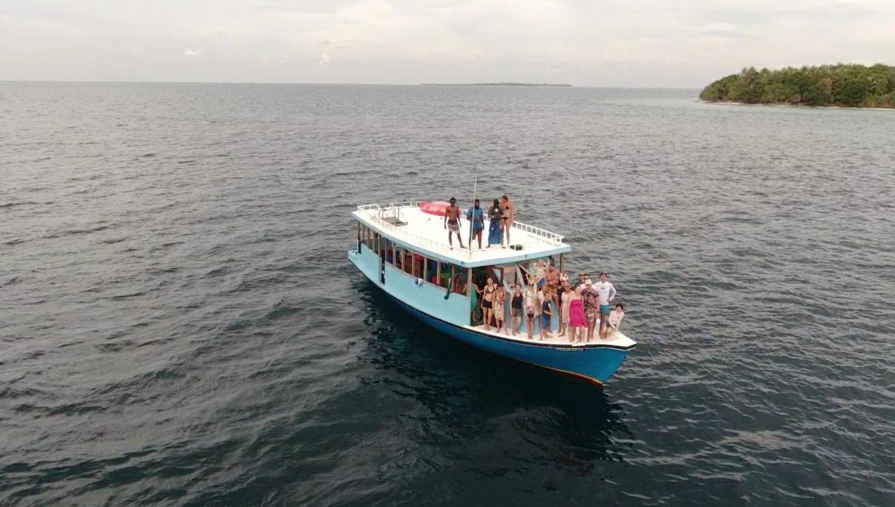 Blue World Dharavandhoo Exterior photo