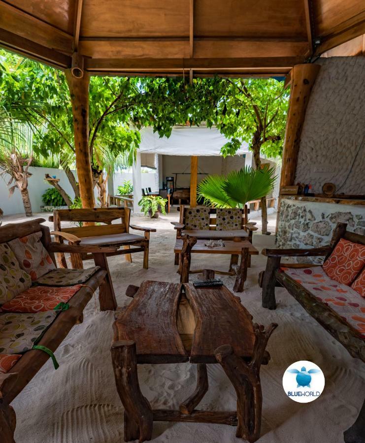 Blue World Dharavandhoo Exterior photo